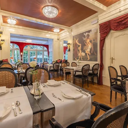 Apollofirst Boutique Amsterdam