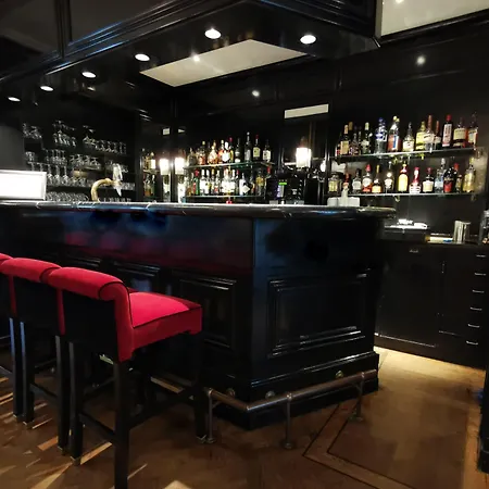 Apollofirst Boutique