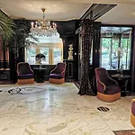 Apollofirst Boutique Амстердам