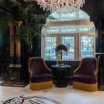 Apollofirst Boutique Отель