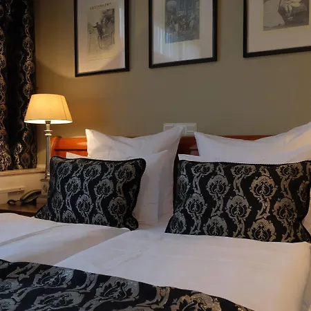 Apollofirst Boutique 4* Ámsterdam
