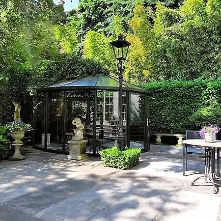 Apollofirst Boutique 4*