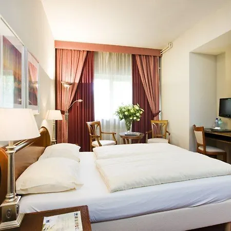 Hotel Apollofirst Boutique 4*