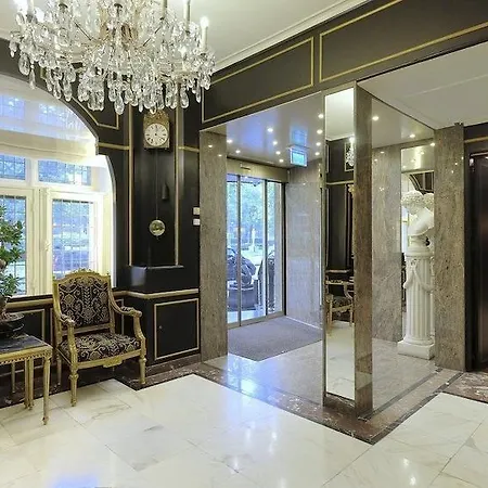 Apollofirst Boutique Szálloda 4*