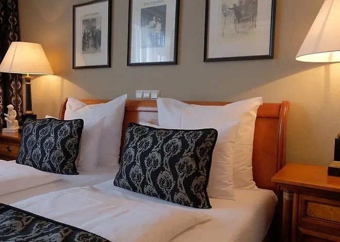 Apollofirst Boutique Amsterdam