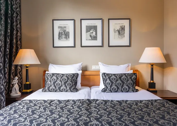 Apollofirst Boutique 4*