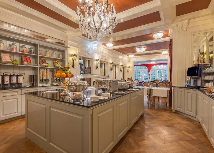 Apollofirst Boutique Amsterdam